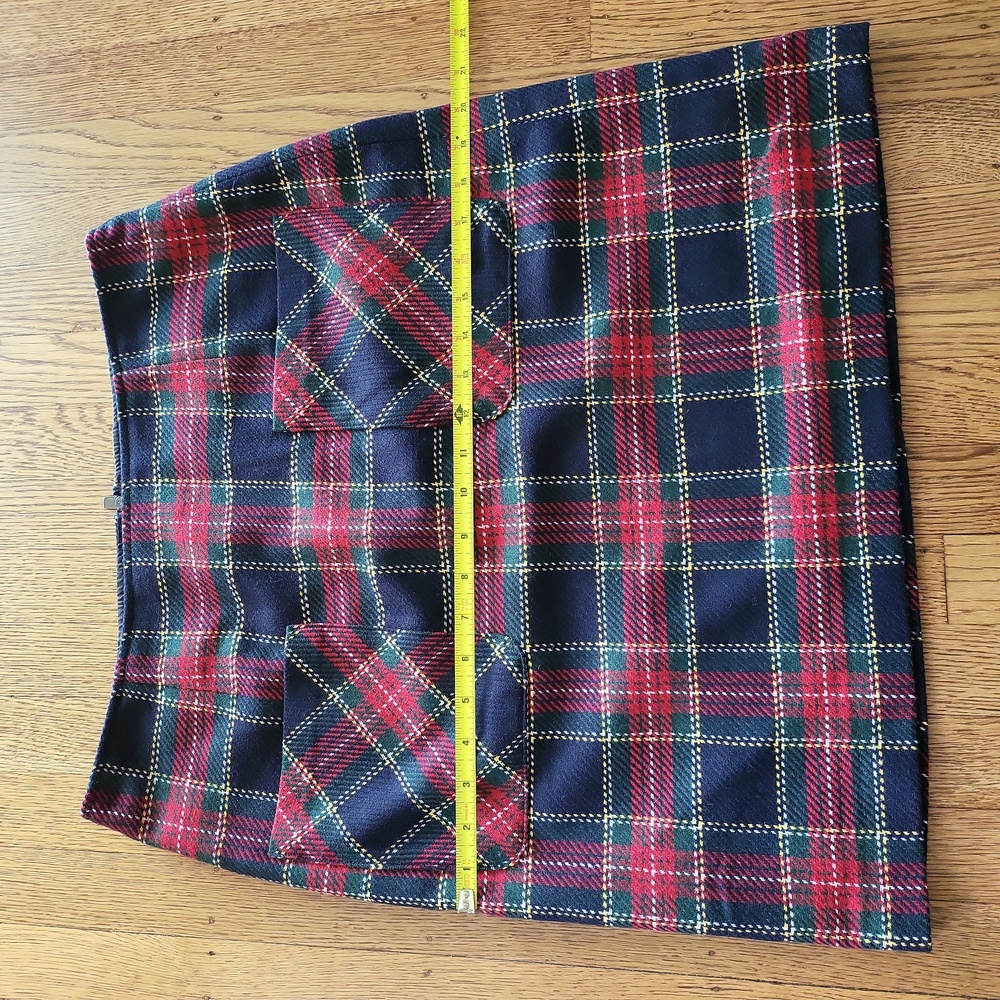 Cute Christian Berg Wool Skirt - Picture 9 of 14